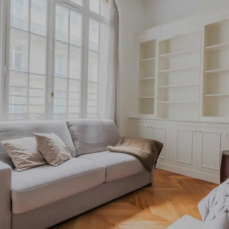 Spacious - 5br-12p - Trocadero Lägenhet *